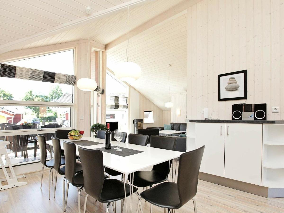 Four-Bedroom Holiday Home In Grossenbrode 1 외부 사진