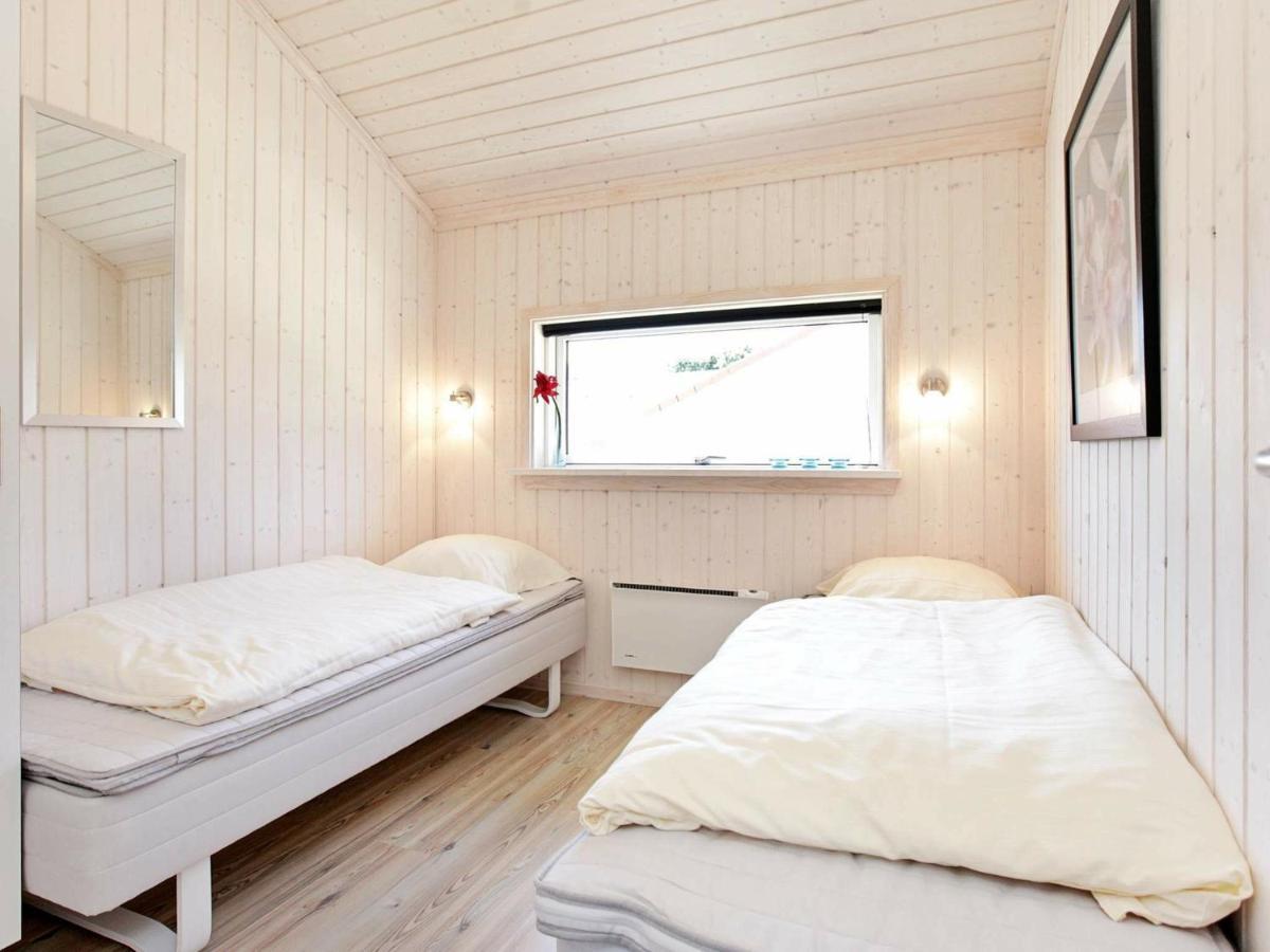 Four-Bedroom Holiday Home In Grossenbrode 1 외부 사진