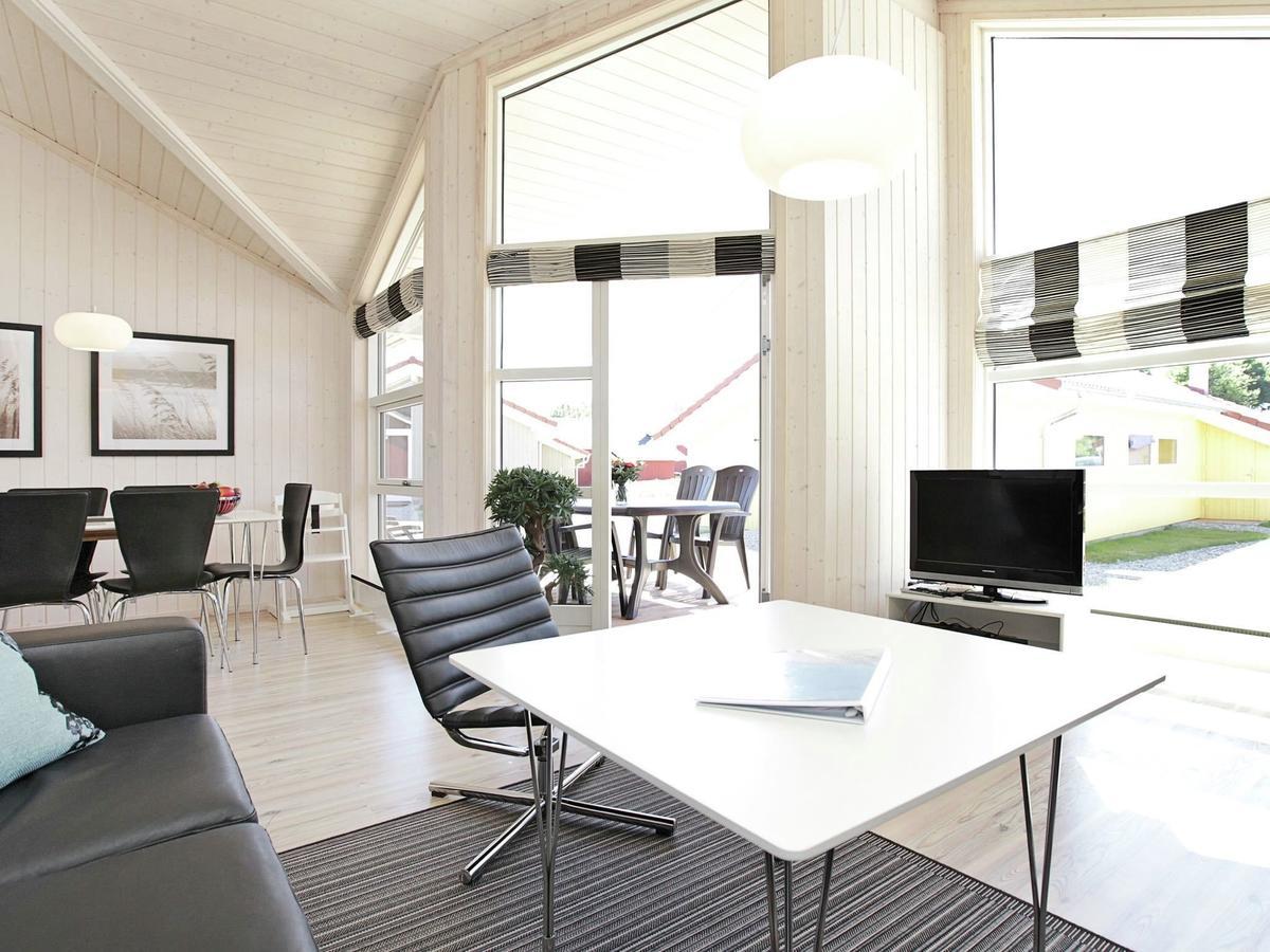 Four-Bedroom Holiday Home In Grossenbrode 1 외부 사진