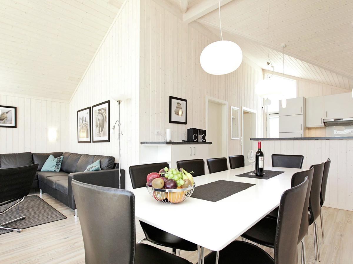 Four-Bedroom Holiday Home In Grossenbrode 1 외부 사진